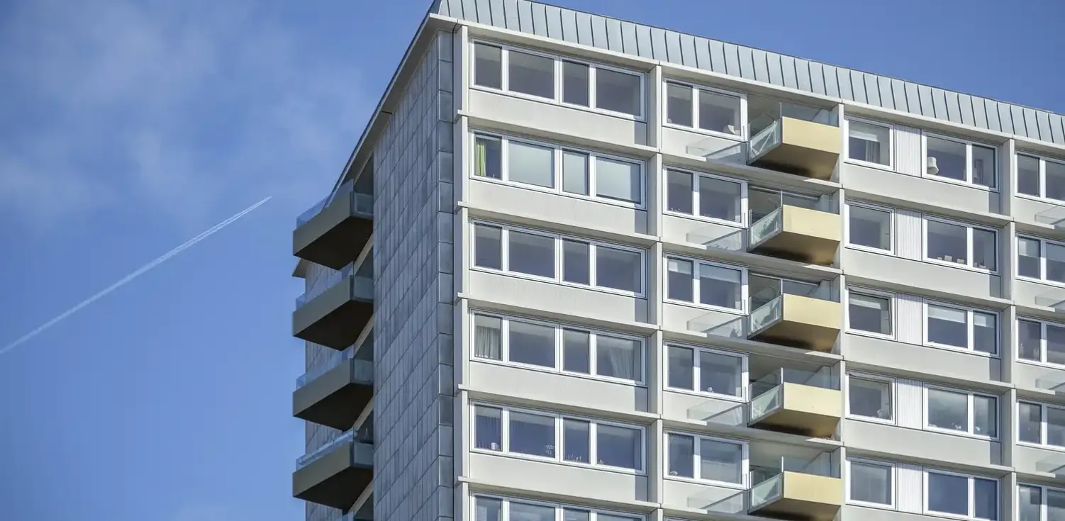 Een uitzicht op de balkons van Sorgenfrivang in Denemarken